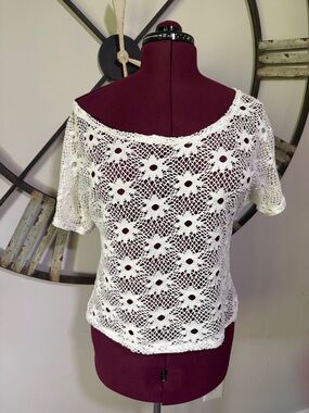 S.Split White Crochet Knit Short Sleeve Women's Top